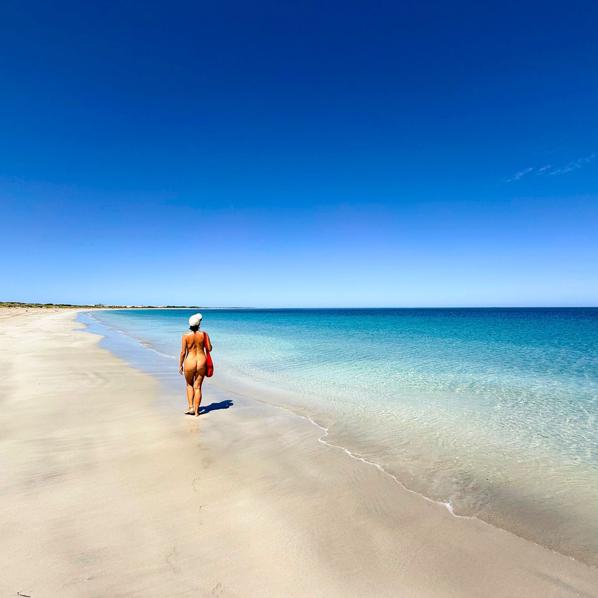 Nude beach in Perth